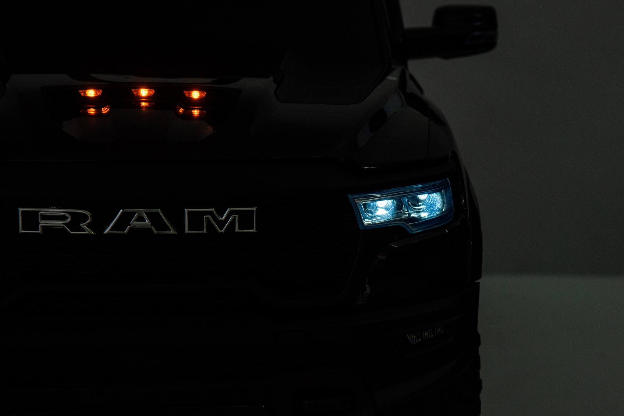 Dodge RAM 1500 12V Zwart