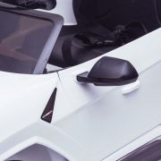 Lamborghini URUS 12V White