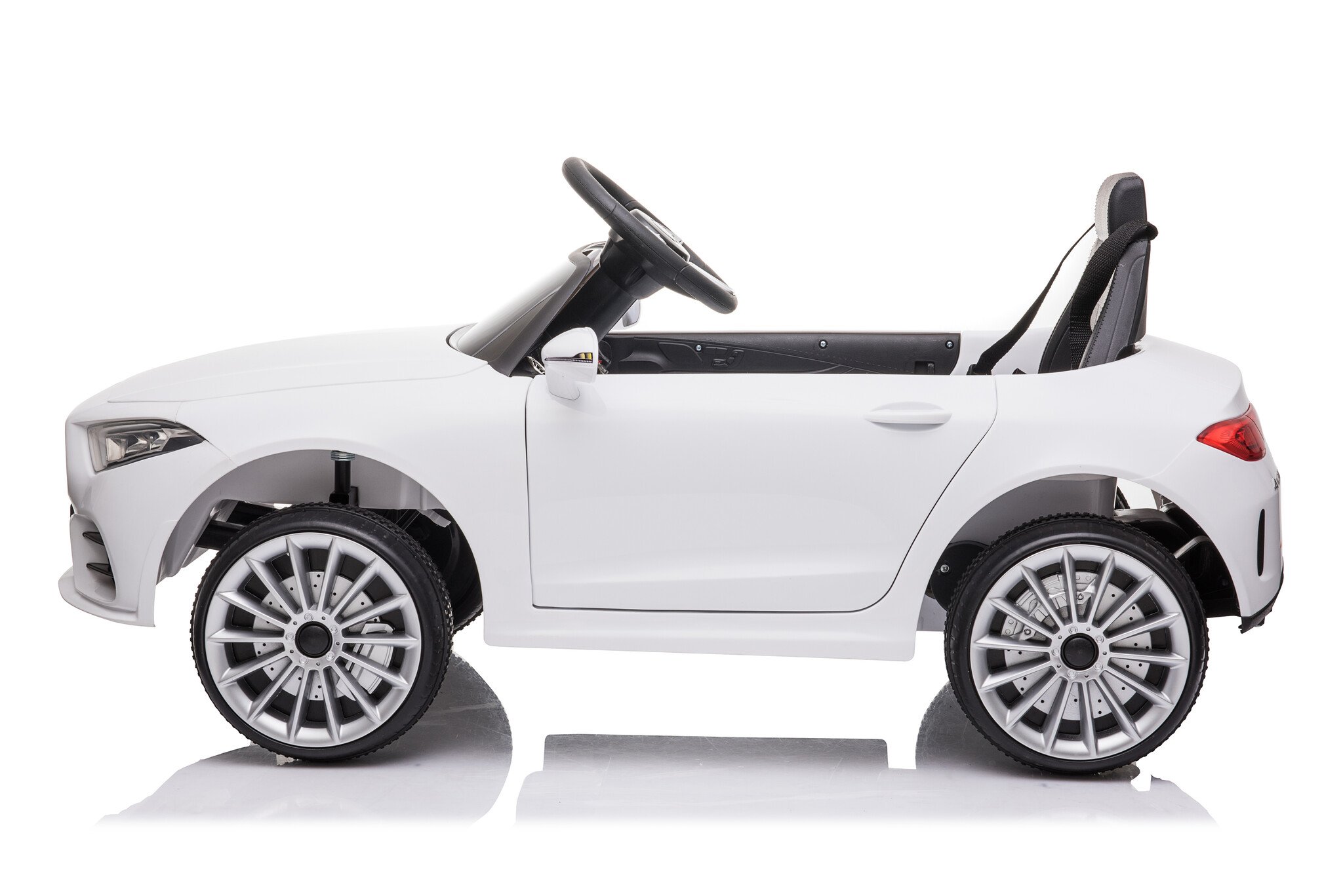 Mercedes CLS 350 AMG 12V White