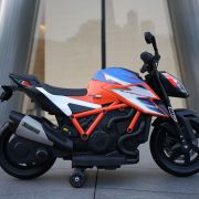 KTM 1290 Superduke motor 12V oranje