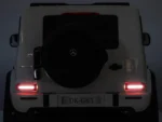 Mercedes G63 2-zitter, 24 volt elektrische kinderauto met rubberen banden en meer! - Afbeelding 9